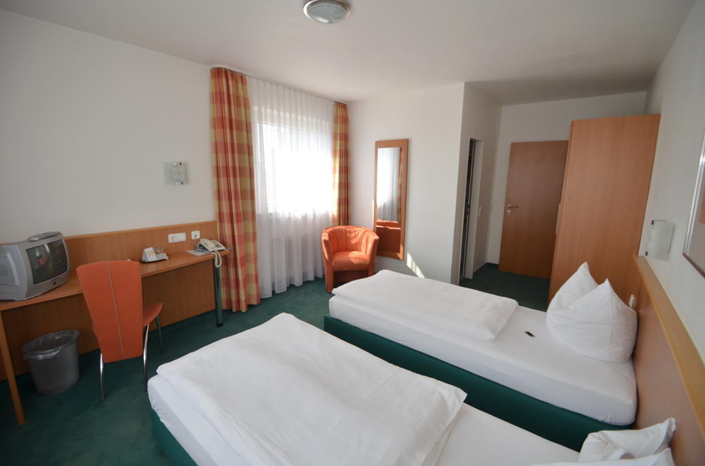 Landhotel Sulzbacher Hof Sulzbach  Pokój zdjęcie